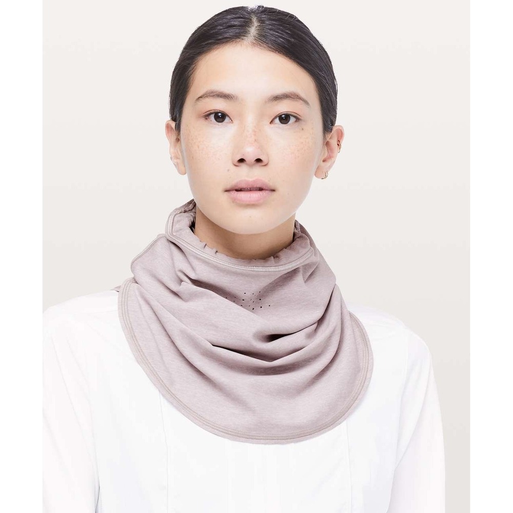 Lululemon Cross Chill Run Neckwarmer Heathered Smoky Blush Rulu Gaiter
